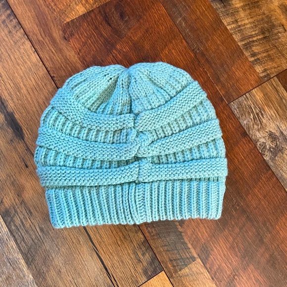 C.C Exclusive Cable Knit Beanie - Picture 3 of 4
